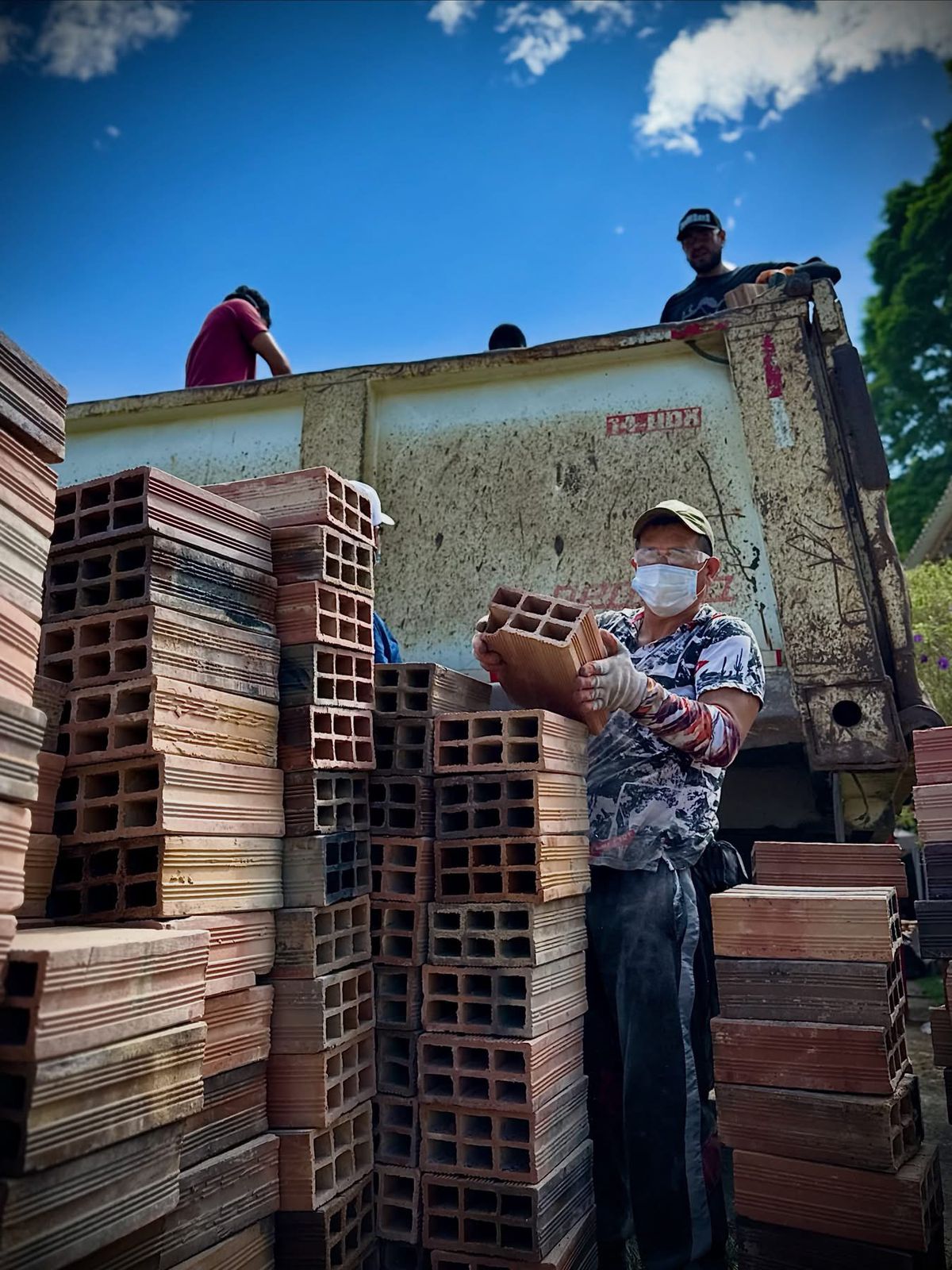 Ladrillatón solidaria